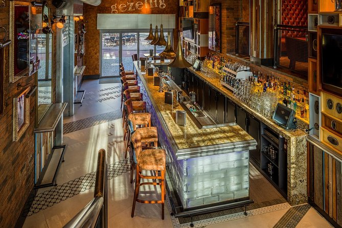 Hard Rock Cafe Amsterdam with Set Lunch or Dinner - Service, seating, and the two-hour pace