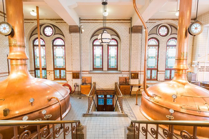 Heineken Experience Amsterdam and Canal Cruise with Snackbox - Who will enjoy this combination most