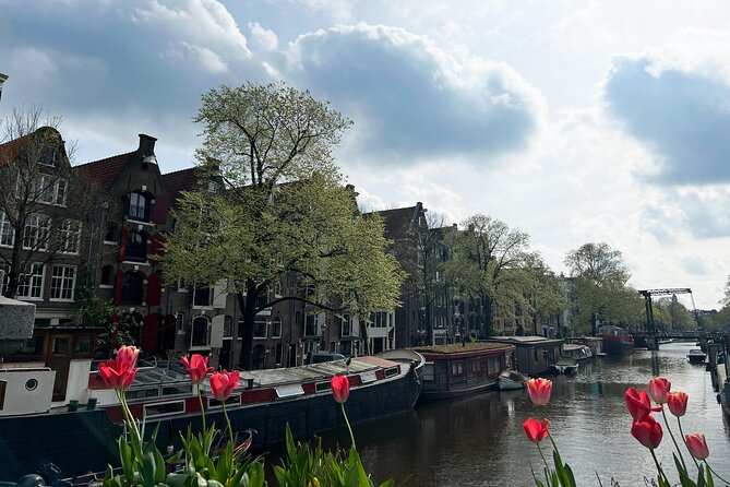 Historical Walking Tour, private with local Dutch guide - The Dutch East India Company at Oostindisch Huis