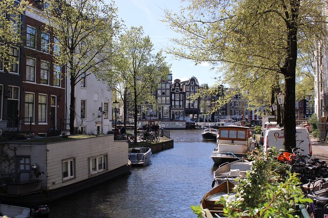 History & culture tour in Amsterdam with a local - Centraal Station: Amsterdam’s Gateway by Water and Rail