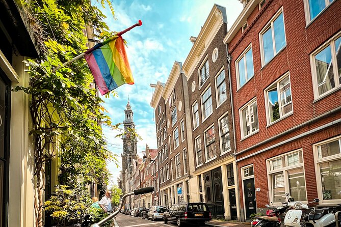 Humans of Amsterdam: Cultural Walking Tour incl. meeting 2 locals - A four-hour introduction built around real people