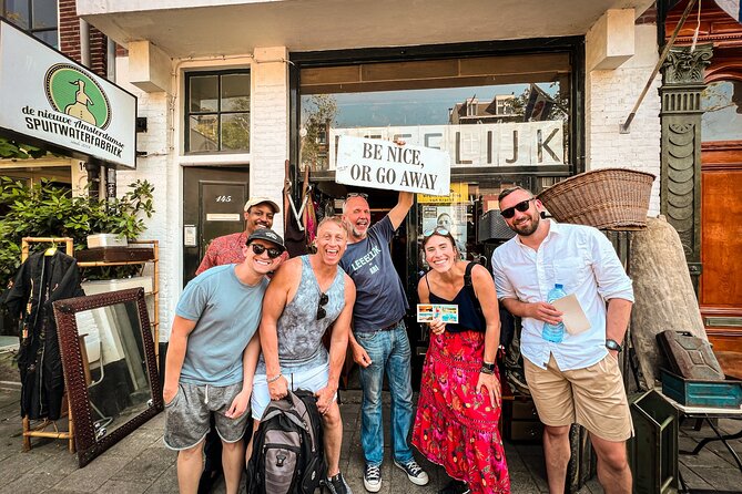 Humans of Amsterdam: Cultural Walking Tour incl. meeting 2 locals - One hour along Amsterdam’s canal belt
