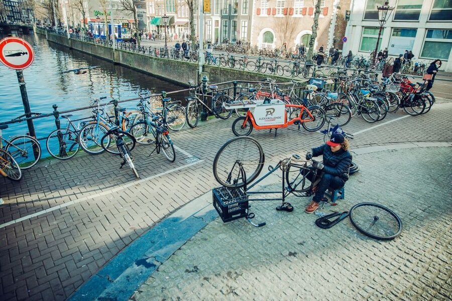 Humans of Amsterdam - Small group cultural walking tour - Meeting two locals, with room for real questions