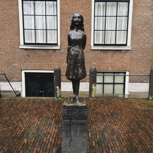 Jordaan, Anne Frank and Leidseplein tour in English - Prinsengracht and the Anne Frank story