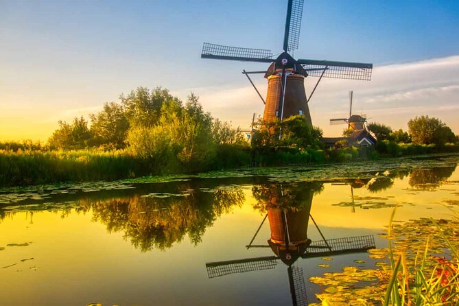 Kinderdijk Windmills and Delft Small-Group Tour from Amsterdam - What the boat ride adds at Kinderdijk