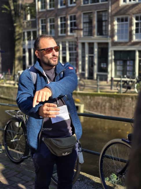 Liberal Amsterdam: Small-Group Walking Tour & Anne Frank VR - HIV/AIDS Monument and Amsterdam Centraal
