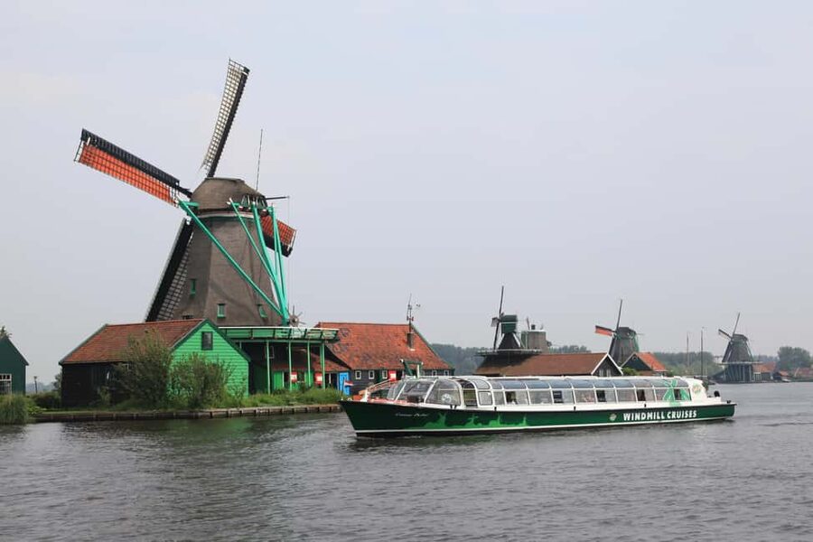 Marken, Volendam, and Edam Full-Day Tour from Amsterdam - Zaanse Schans and the working windmills