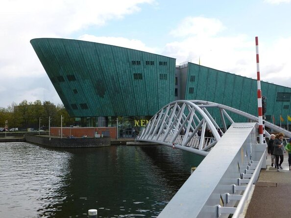 Nemo Science Museum Admission - The giant chain reaction is the museum’s playful centerpiece