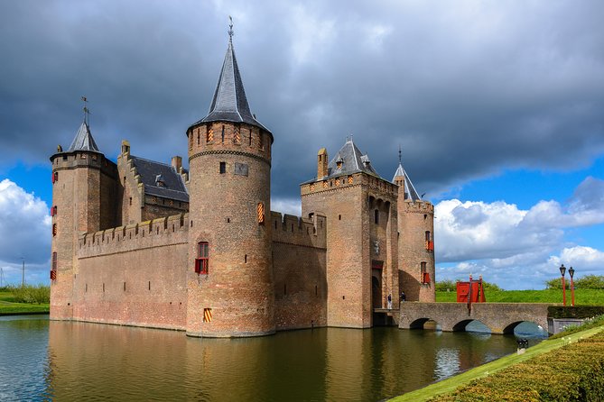 Northern Highlights Tour: visit 4 magnificent places from Amsterdam - What the $153.69 price really covers