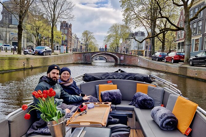 Private 90 Minute Amsterdam Canal Belt Exploration Cruise - Returning along Prinsengracht to Skinny Bridge