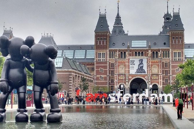 Private Amsterdam City Highlights Bike Tour (PRIVATE GUIDE) - Why Amsterdam works so well by bike