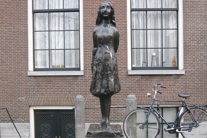 Private Amsterdam WW2 walking tour - What the private format is worth at $126.31
