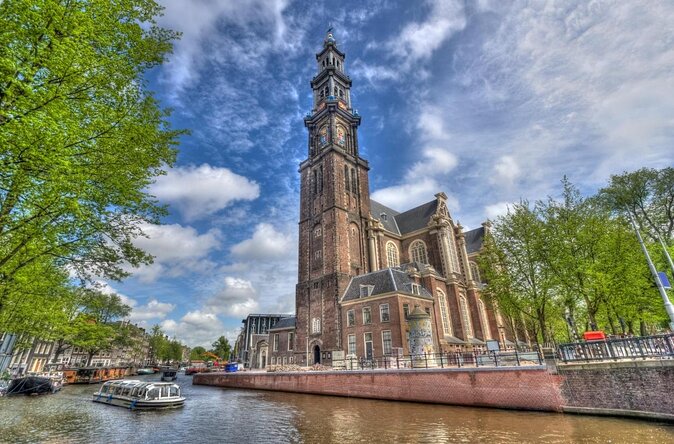 Private boat tour on a electric saloon boat - Seeing Amsterdam from a private electric boat