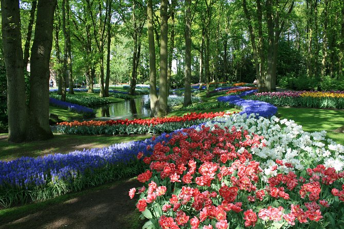 Private Day Trip from Amsterdam to Keukenhof with Entrance Tickets - Leaving Amsterdam for Lisse