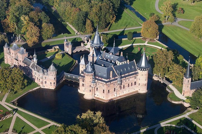 Private day trip to the Dutch castles from Amsterdam - Why these two castles work so well together