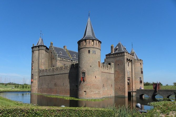Private day trip to the Dutch castles from Amsterdam - What the guides add to the day