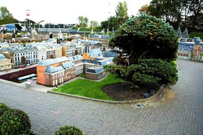 Private Delft and The Hague Tour incl. Madurodam from Amsterdam
