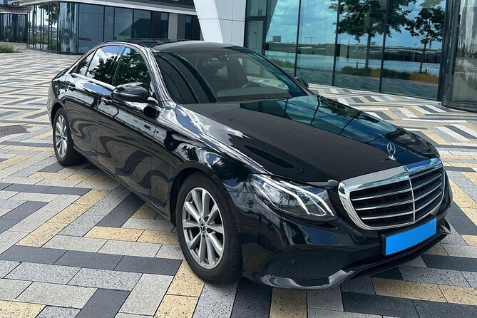 Private Departure Transfer: Schiphol Airport Amsterdam - The meeting point deserves careful attention