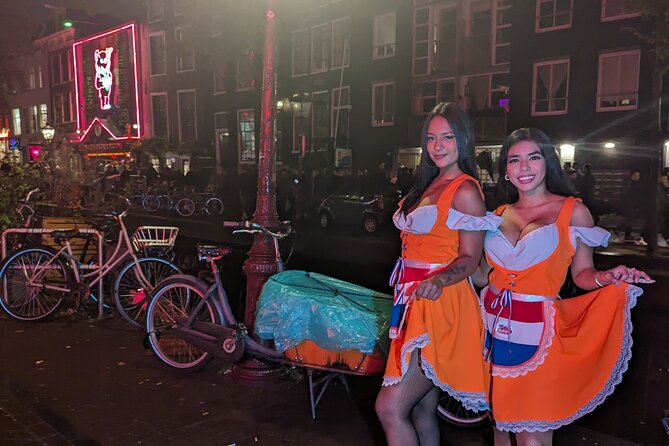 Private Hostess Bar Tour in Amsterdam Red Light District (3h) - Starting at Drink n Sink on Warmoesstraat