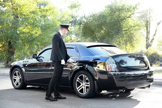 Private One way Transfer Amsterdam Airport to Amsterdam - What the 30-minute drive is really worth