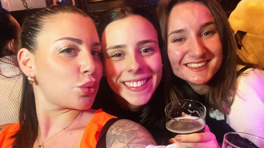 Private Red Light Tour City Center with Beer Maid Guide - Should you book the Red Light District bar crawl?