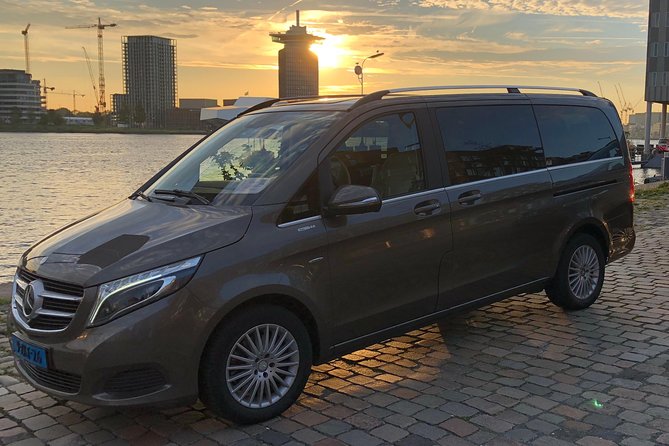 Private Roundtrip Transfer Schiphol Airport to Amsterdam - Meeting your driver inside Schiphol Airport