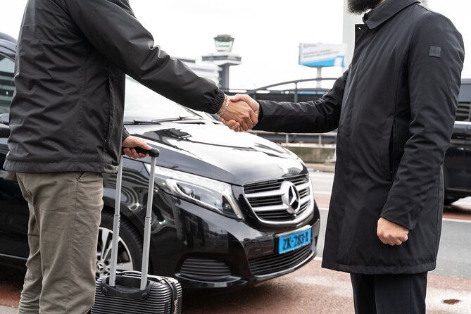 Private Taxi Airport Transfer to or from Schiphol Airport (AMS) - Key things to know before booking