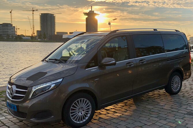 Private tour from Amsterdam, windmills, clogs & cheese.. - The driver makes the biggest difference
