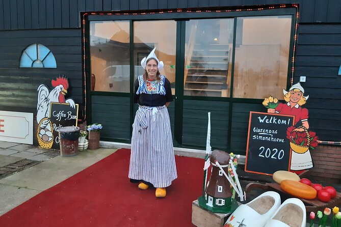 Private Tour of Simonehoeve Cheese Farm and Clog Factory - How authentic is the farm visit?