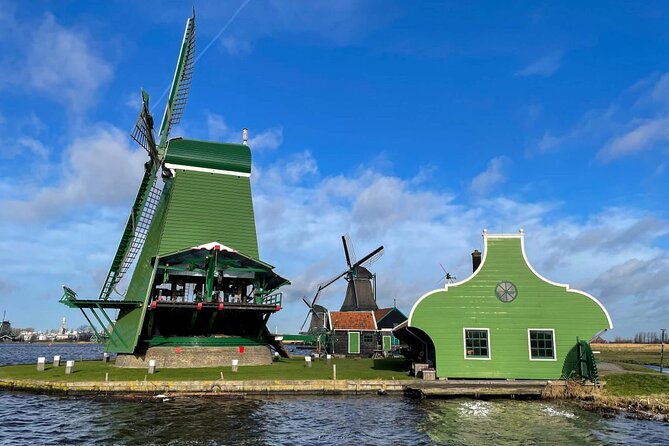 Private Tour to Giethoorn with boat and Zaanse Schans windmills - Zaanse Schans and its working Dutch traditions