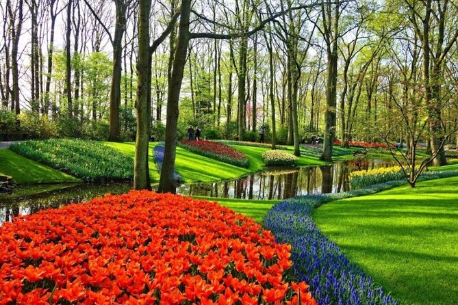 Private Tour to Tulips, Keukenhof, Windmills & Cheese Farm - Jacobs Hoeve Cheese Farm: Gouda, tastings, and cows