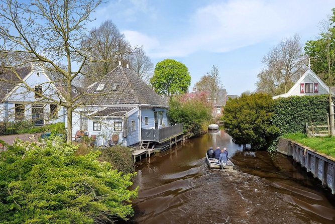 Private Tour Zaanse Schans Windmills and Volendam in Jaguar - Zaanse Schans and the country’s windmill tradition