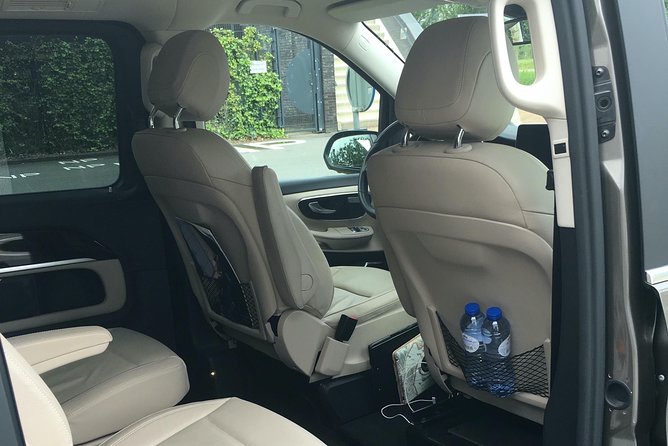 Private transfer between Rotterdam - Amsterdam (incl. Schiphol airport) - Rotterdam pickup and Amsterdam drop-off