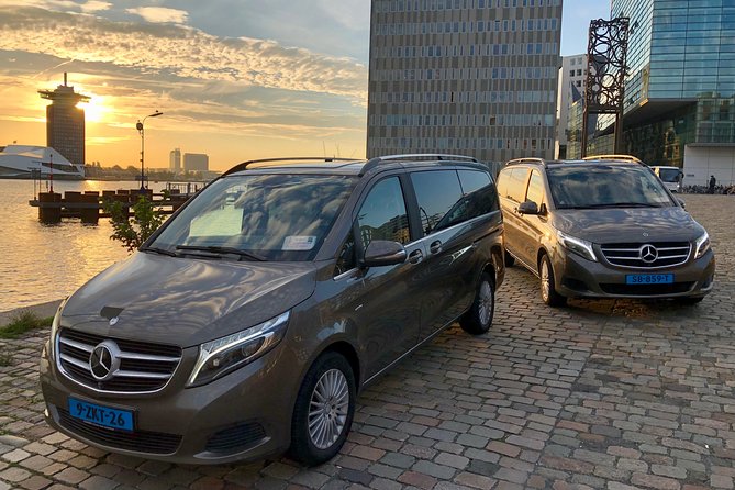 Private transfer between Rotterdam - Amsterdam (incl. Schiphol airport) - Schiphol to Rotterdam after a long flight
