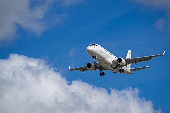Private transfer between Rotterdam - Amsterdam (incl. Schiphol airport) - Luggage, comfort, and practical limits