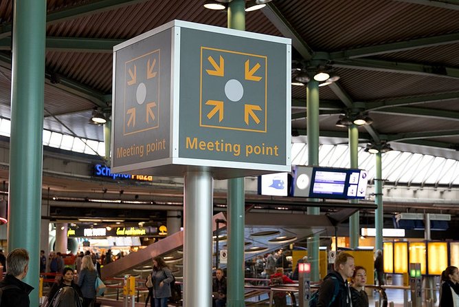 Private Transfer from Amsterdam Airport Schiphol to The Hague - From Schiphol Airport to The Hague in one private ride