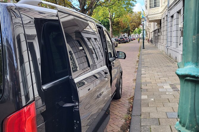 Private Transfer Service Between Ijmuiden and Amsterdam - Booking details that can prevent a bad start