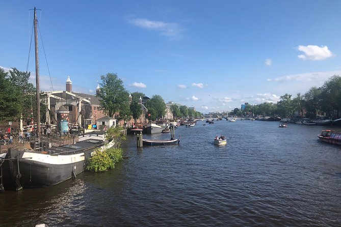 Private walk: Anne Frank in Amsterdam - Walking through Amsterdam for about three hours