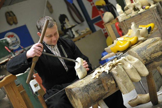 Private Workshop for Wooden Shoe Making in Simonehoeve - A Good Choice for a Short Dutch Culture Stop