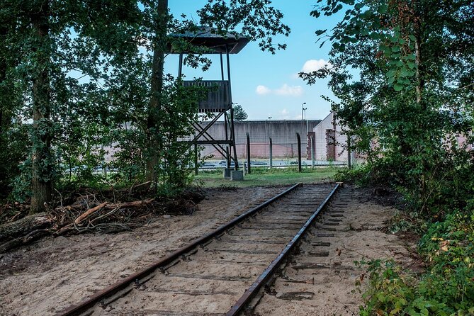 Private WW II Tour: Nazi Camp, WW2 battle grounds and cemetery - Arnhem and the John Frost Bridge