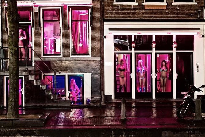 Red Light District Primetime Private Tour for 18+ Only - Nieuwmarkt and Amsterdam’s changing center