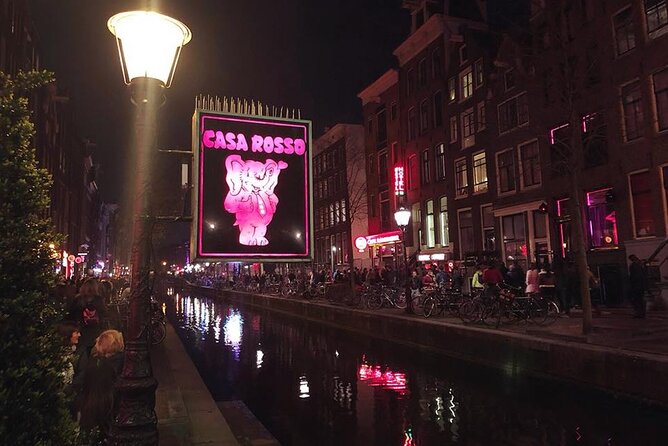 Red Light District private tour with a local - Warmoesstraat and a view of the Old Church