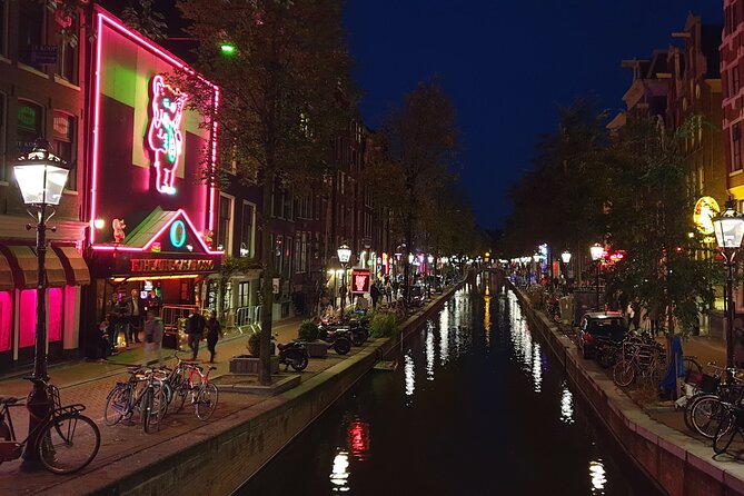 Red Light District Tour by Locals, Small Group (approx 4) - What the guides do best