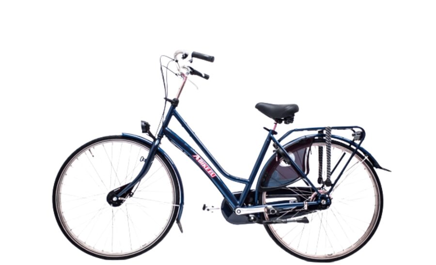 Rent a bike in Amsterdam | 1, 2, 3+ hours - Getting fitted before you set off
