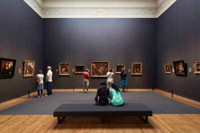 Rijksmuseum Amsterdam and Canal Cruise with Snackbox
