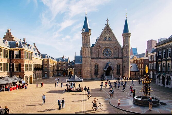 Rotterdam, Delft and The Hague Small Group Tour from Amsterdam - How the small group and guides affect the day