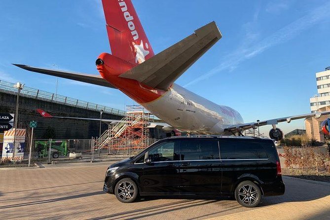 Schiphol Airport Private Transfer to Amsterdam with Meet & Greet - Key points at a glance