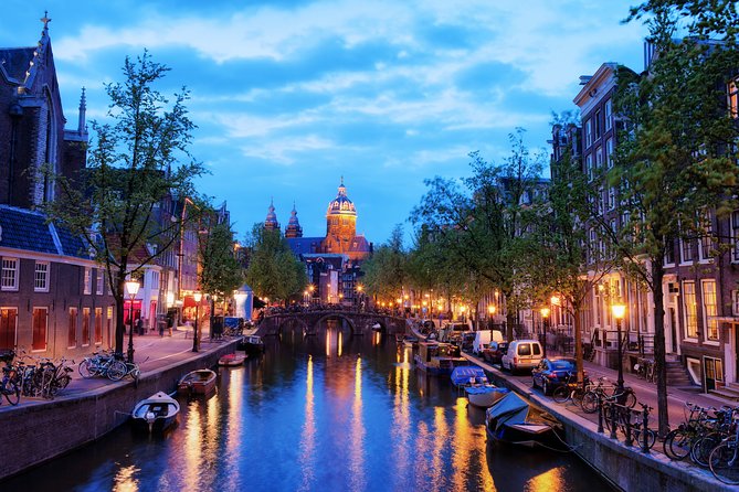 Self-Guided Audio Tour of The Red Light District - Madame Tussauds and the Dam Square connection