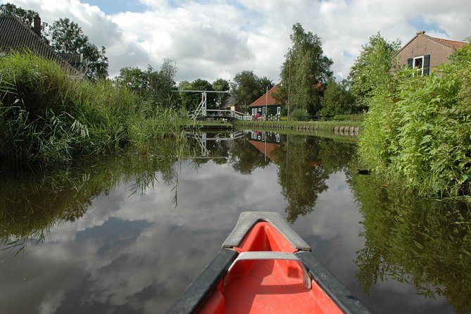 Small-Group Guided Sunset Canoe Tour in Waterland with Dinner - How strenuous is the canoe trip?