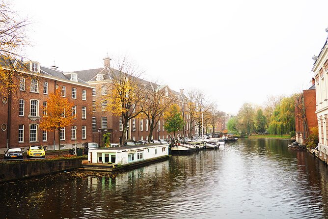 Small Group Hidden Gems Tour in Amsterdam - University of Amsterdam and the fight for equality